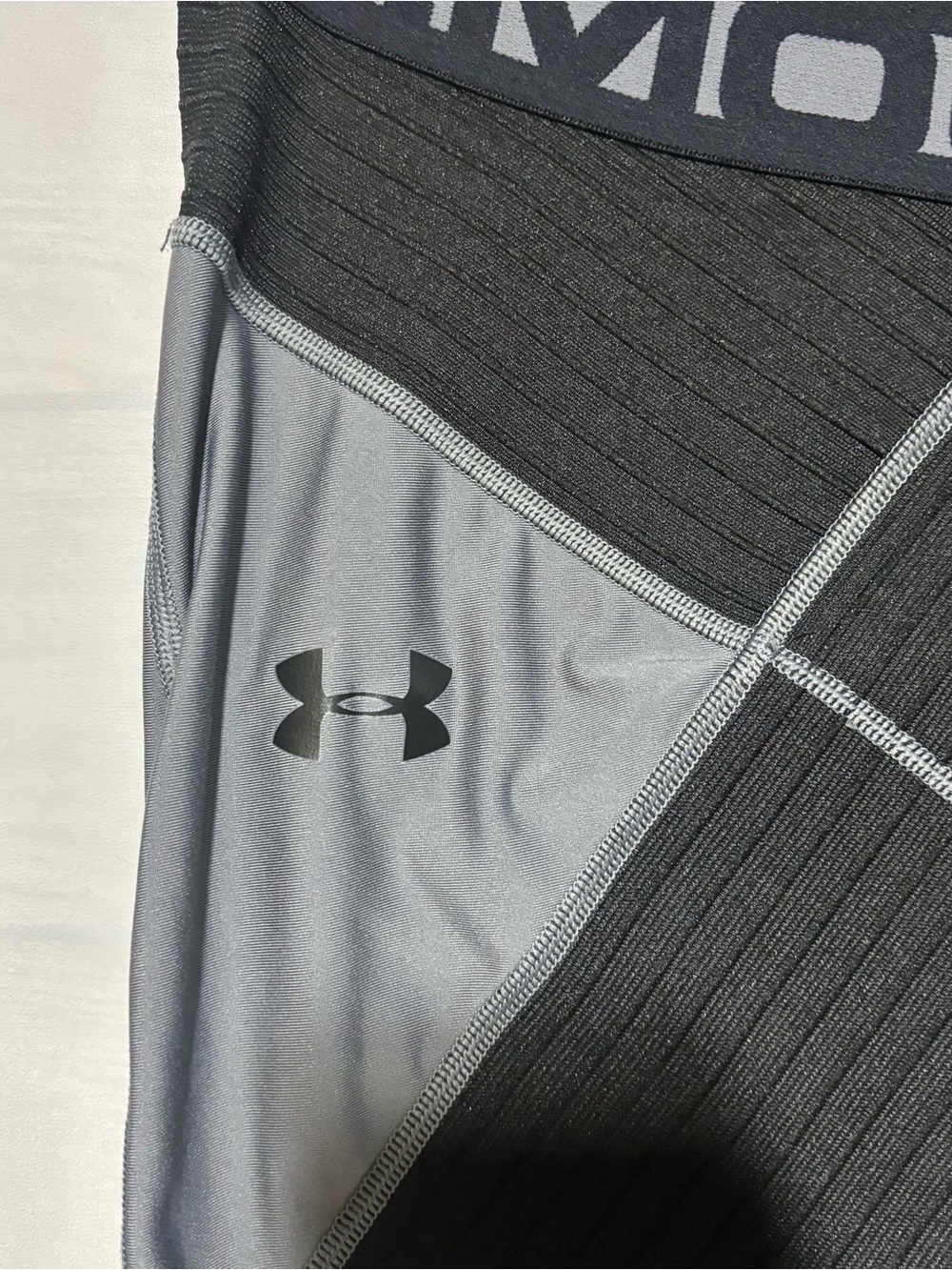 Under Armour HeatGear Compression Shorts - Men's 2XL - Picture 2 of 11